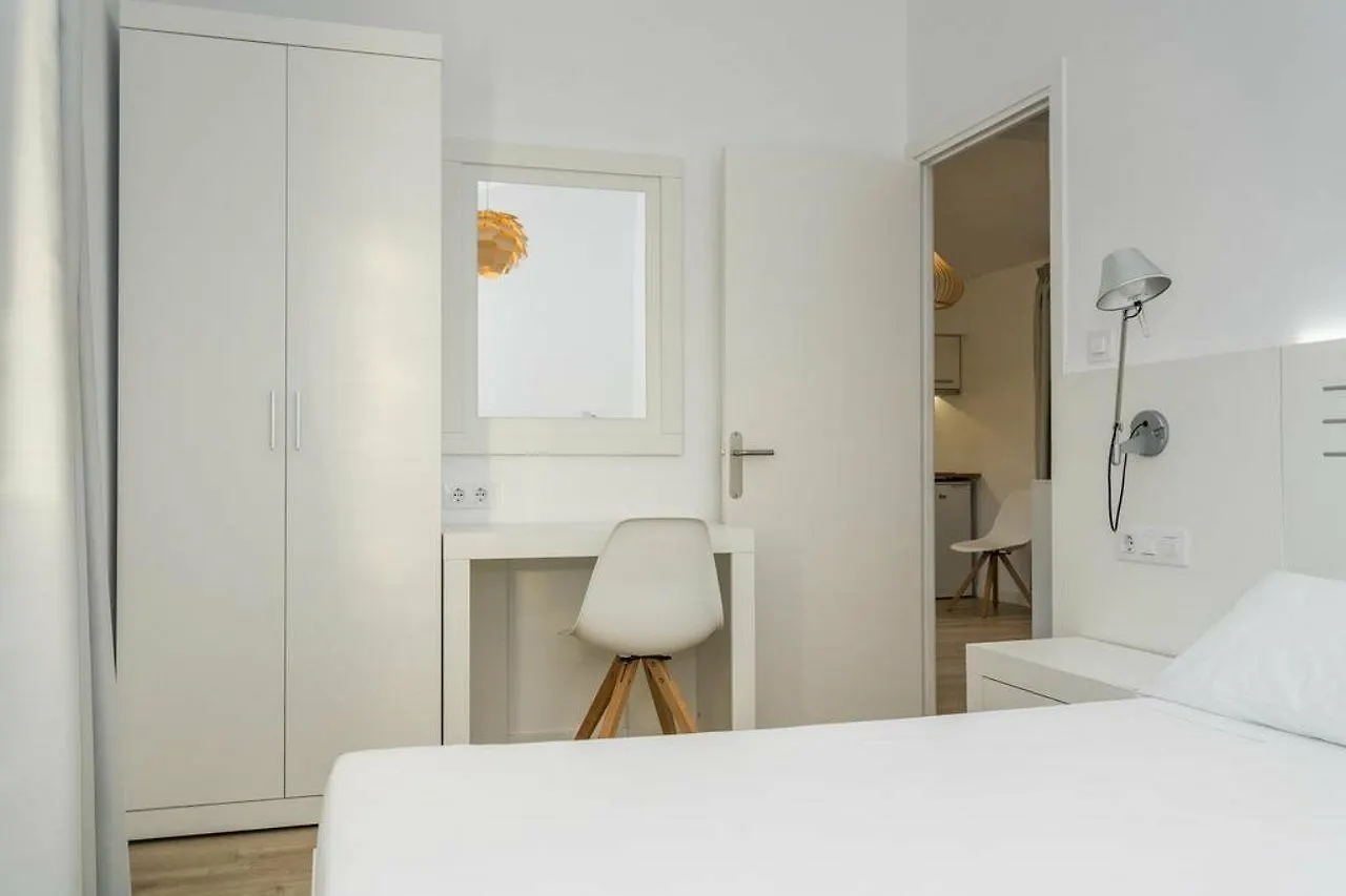 Apartaments Cales De Ponent Ciutadella